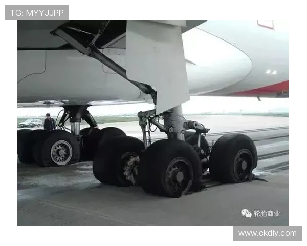 民用飞机飞行记录器的耐撞击力